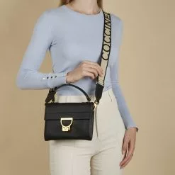 Coccinelle Arlettis Zwarte Leren Handtas E1ND8190301001 -Cheap Coccinelle Store 8059978513038 02 1