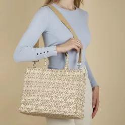 Coccinelle Never Without Beige Leren Handtas E1MBD180201391 -Cheap Coccinelle Store 8059978550873 02 1