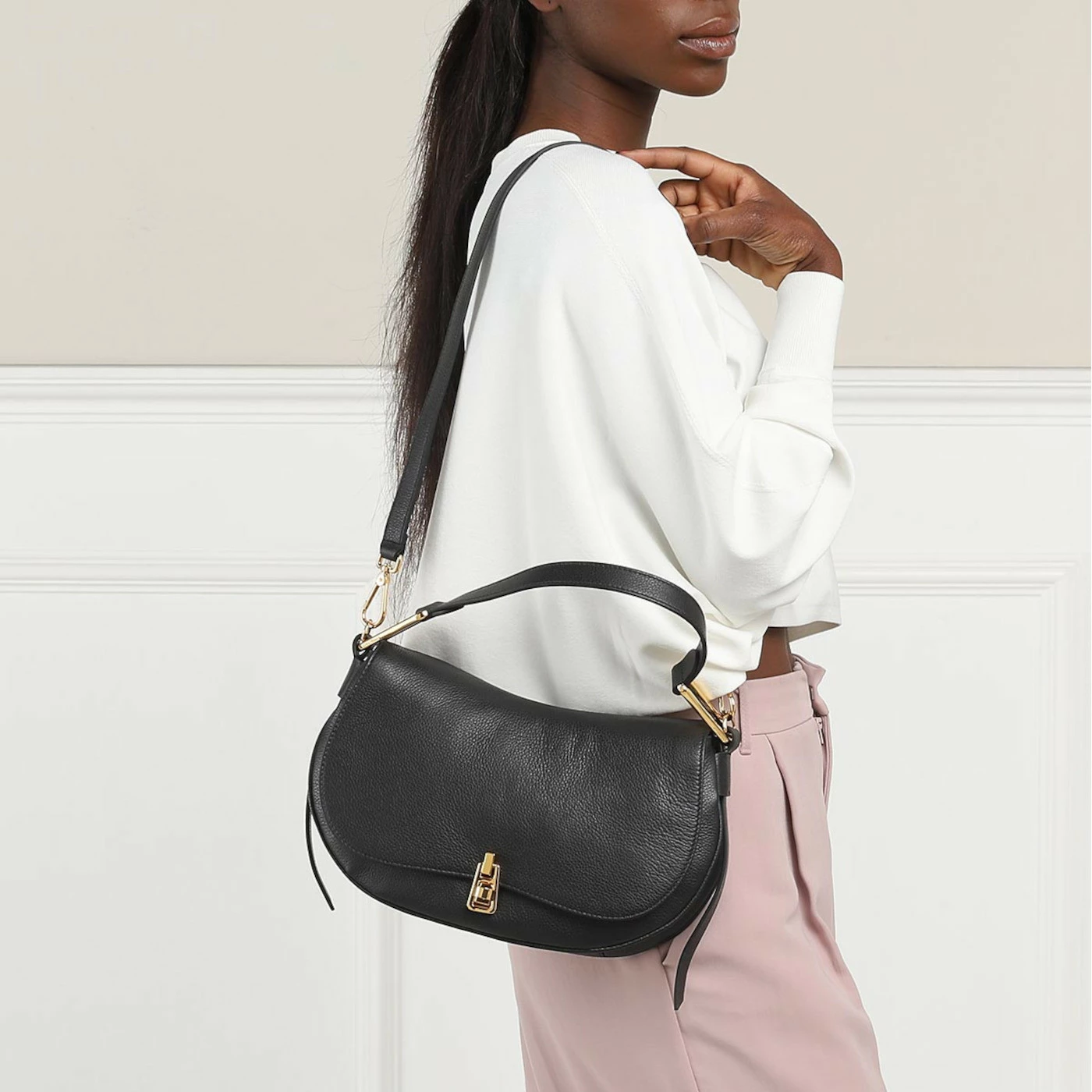 Coccinelle Magie Zwarte Leren Handtas E1MQF180301001 5 Coccinelle Magie Zwarte Leren Handtas E1MQF180301001 - Image 3