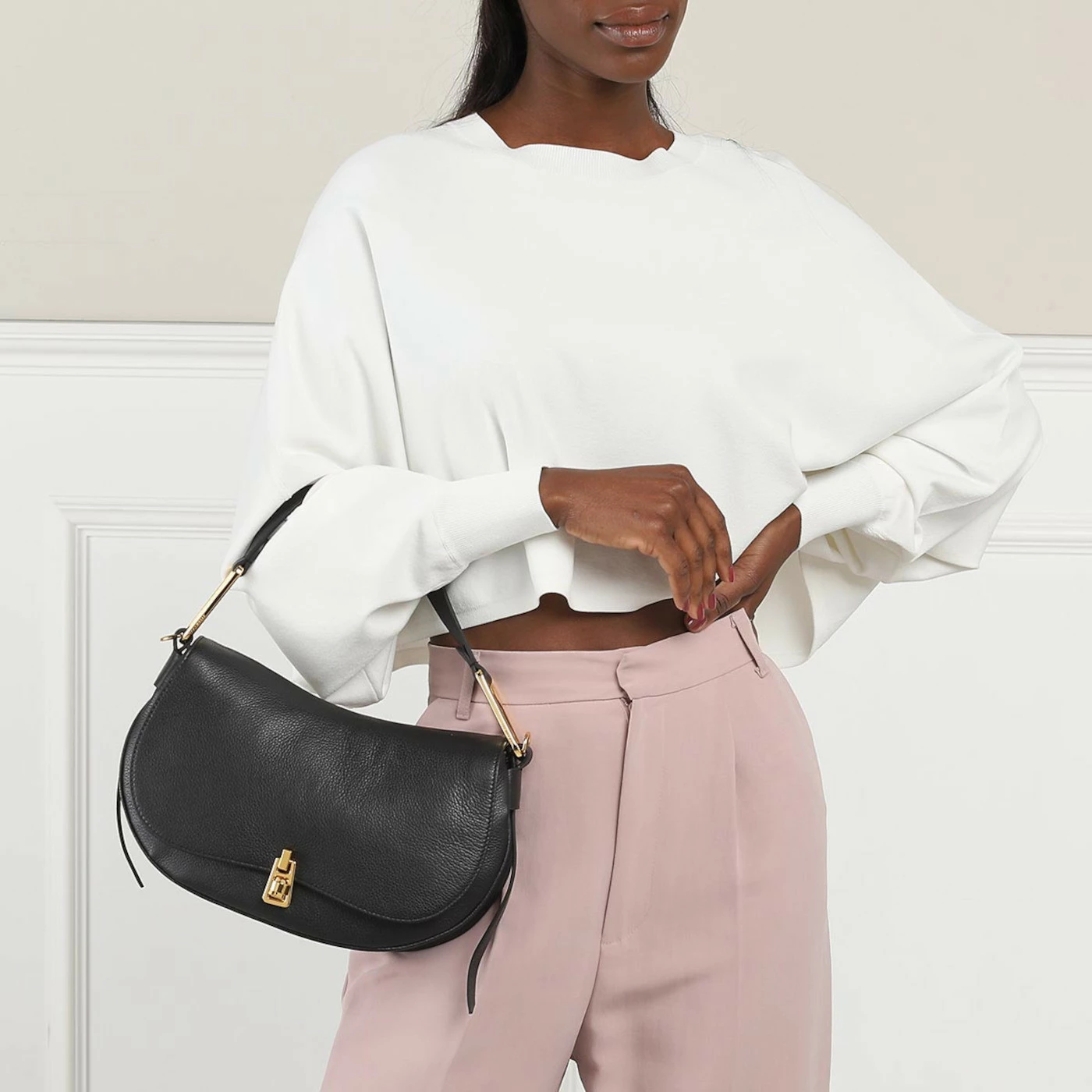 Coccinelle Magie Zwarte Leren Handtas E1MQF180301001 4 Coccinelle Magie Zwarte Leren Handtas E1MQF180301001 - Image 2